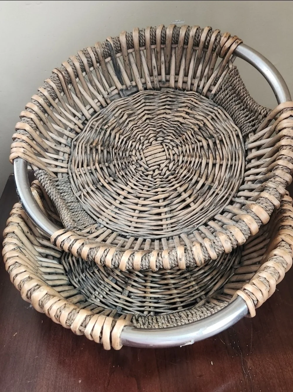 Large Round Rattan Wicker Table Basket with Metal Handles 15